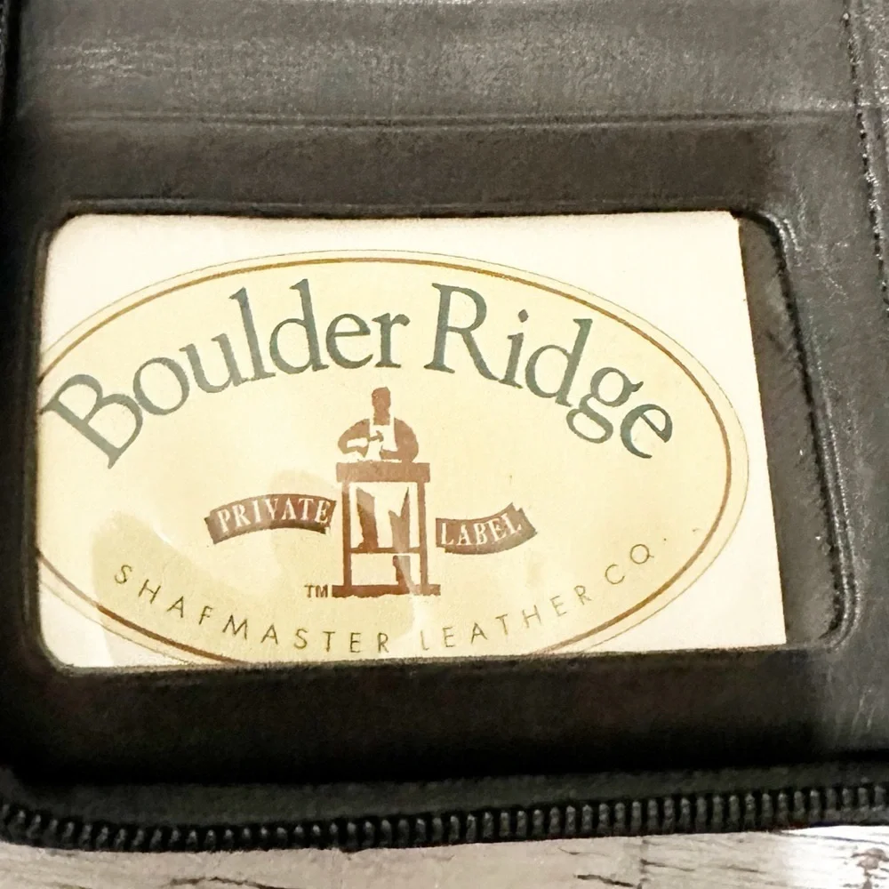Boulder Ridge leather traveling credit card case.NWT